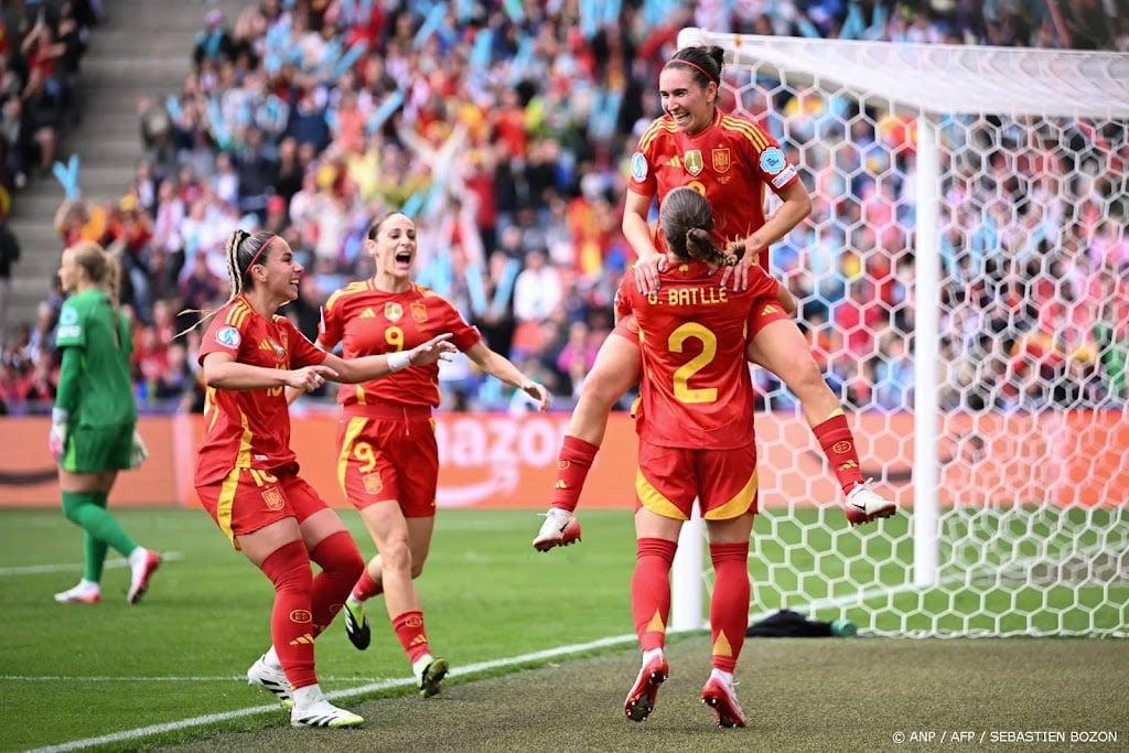 Bondscoach Wiegman prolongeert met Engeland Europese titel