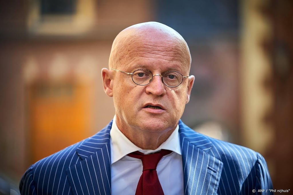Grapperhaus: tijdens bruiloft scherp geweest op coronaregels