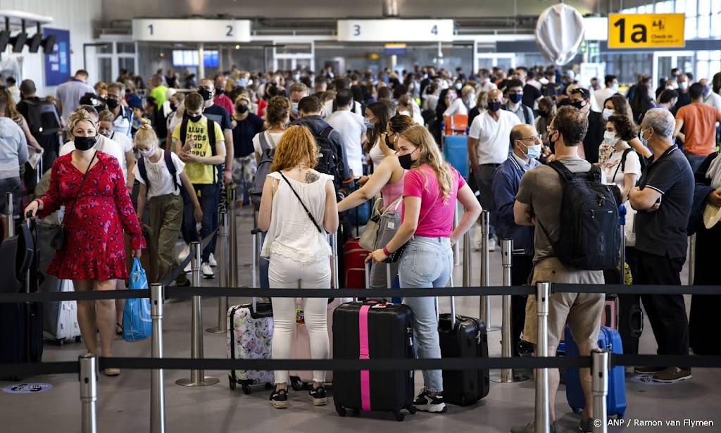 Coronacrisis blijft resultaten Schiphol beïnvloeden 