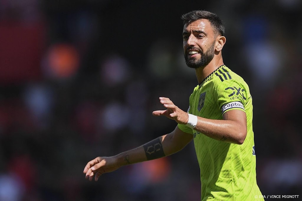 Fernandes helpt United aan nipte zege op Southampton