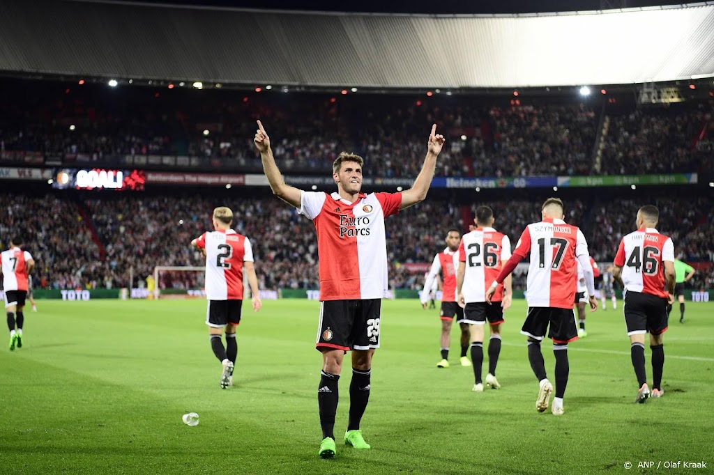 Feyenoord neemt pas in slotfase afstand van FC Emmen