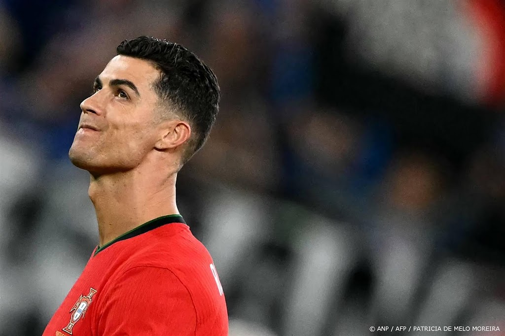 UEFA eert Ronaldo met speciale prijs voor Champions Leaguerecords