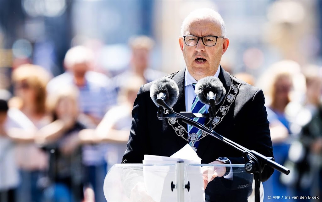 Burgemeester Aboutaleb verbiedt Feyenoord-Ajax om politiestaking