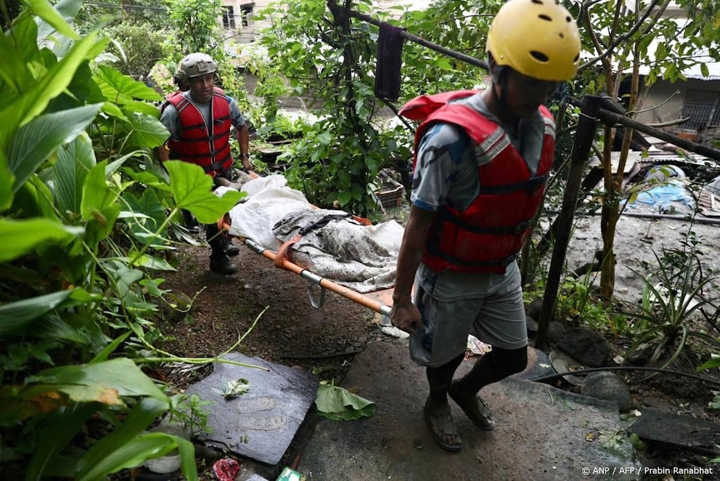 Dodental na overstromingen in Nepal naar 270