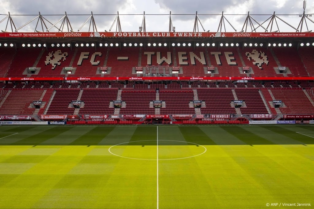 FC Twente in uitwedstrijd tegen FK Qarabağ met Bruns en Taha