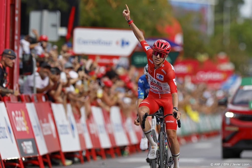 Klassementsleider Pogačar boekt derde etappezege in Vuelta