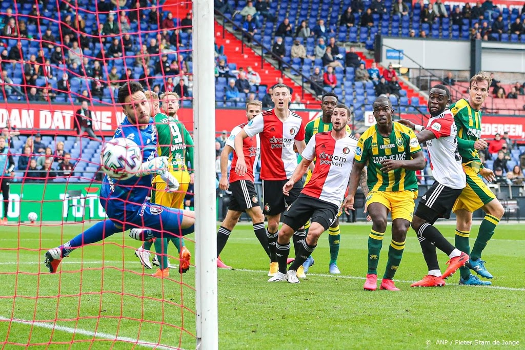 Feyenoord trakteert jarige Advocaat op een overwinning