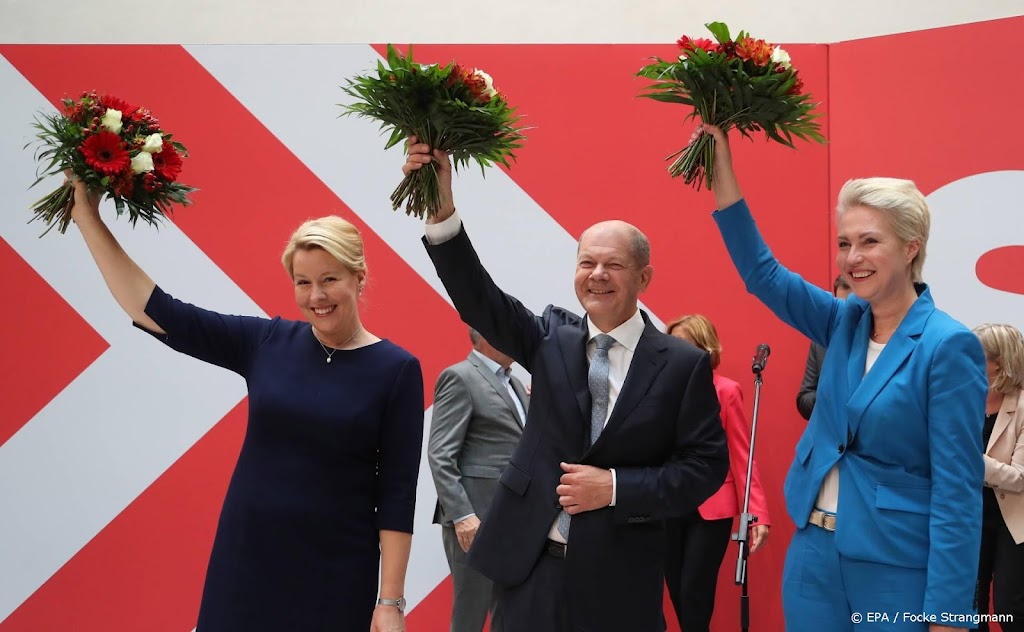 SPD'er Scholz wil regering vormen met FDP en Groenen