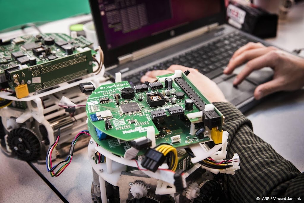 Voorzitter Techniekpact: school vrouwen om naar technisch beroep 