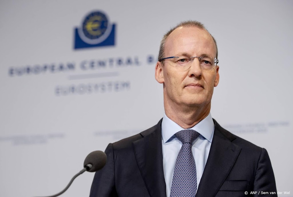 DNB-baas Klaas Knot bespreekt toestand van de euro in Maastricht
