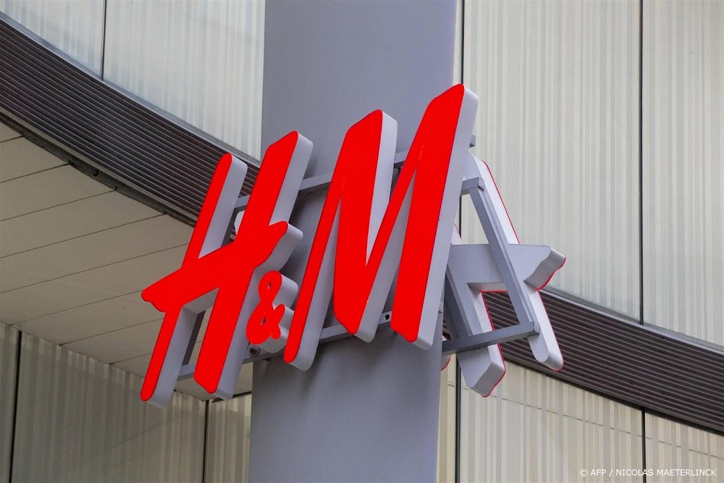 Warme septemberdagen zitten najaarsverkoop H&M dwars