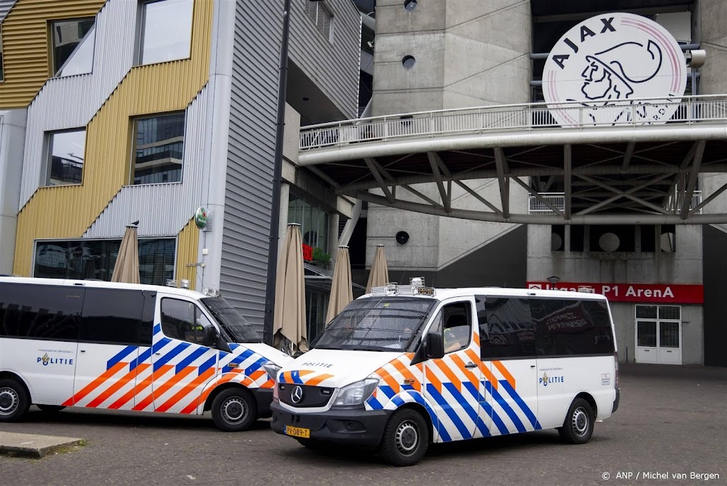Politie mag preventief fouilleren rond ArenA