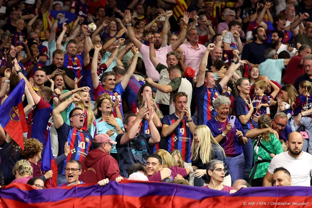 FC Barcelona zonder fans naar Belgrado wegens racistisch gedrag