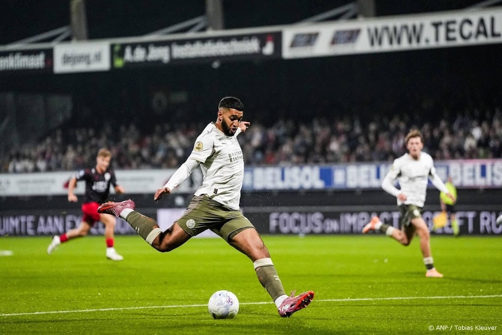 PSV verovert uit bij Excelsior met minimale zege drie punten 