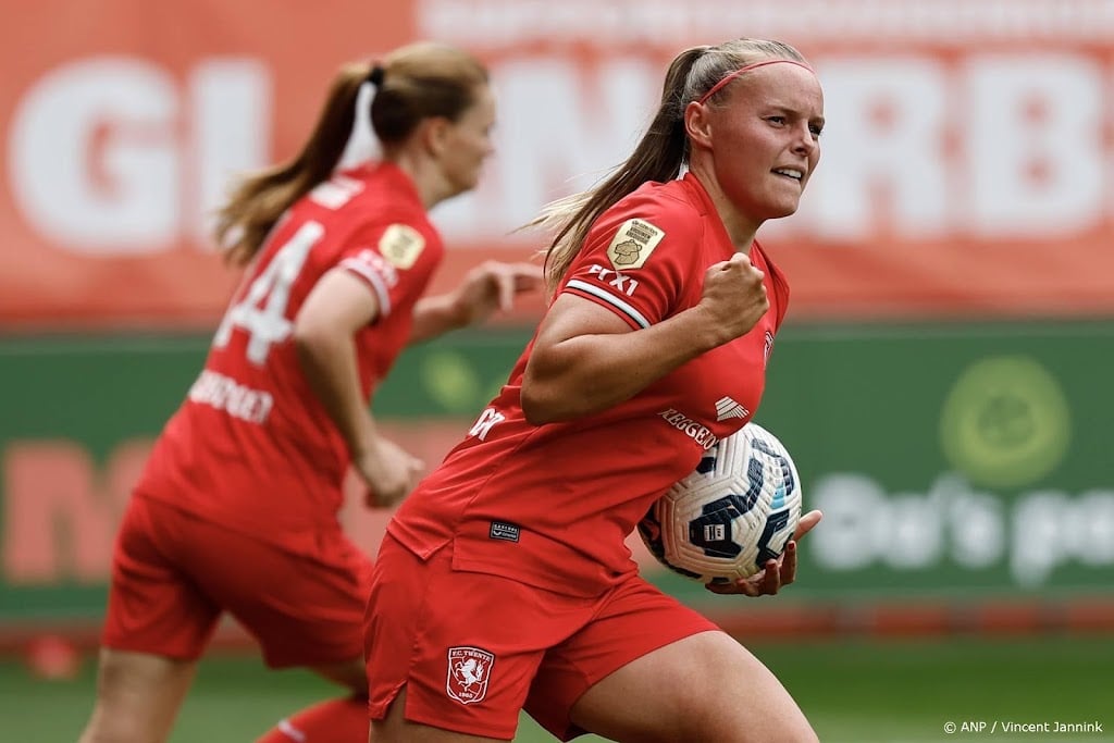 Vrouwen FC Twente verstevigen koppositie na ruime zege bij AZ