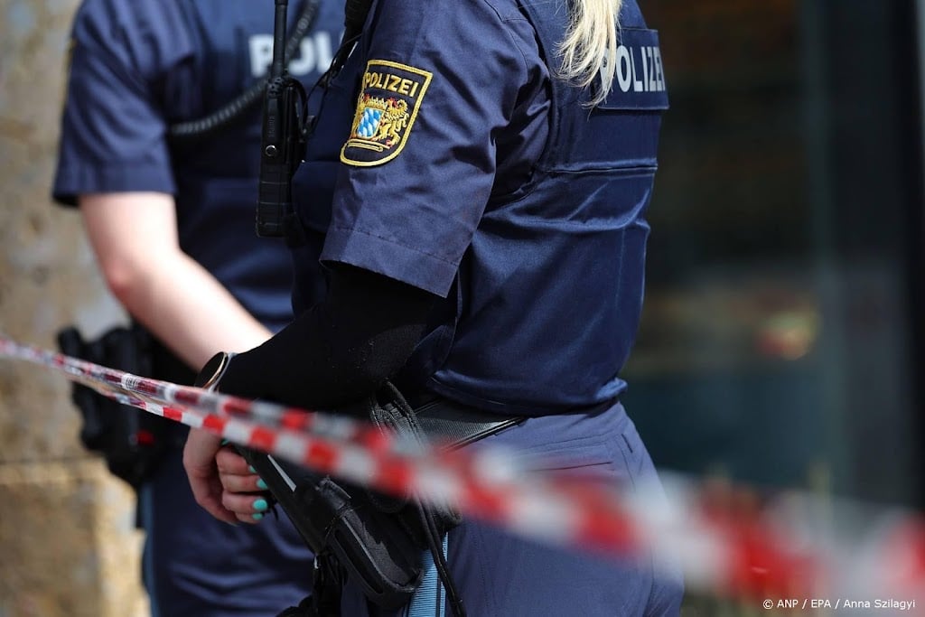 Man (84) rijdt echtgenote dood tijdens parkeren in Duitsland