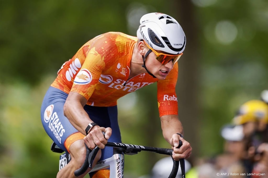 Van der Poel derde bij WK weg, Amerikaan McNulty wint na solo