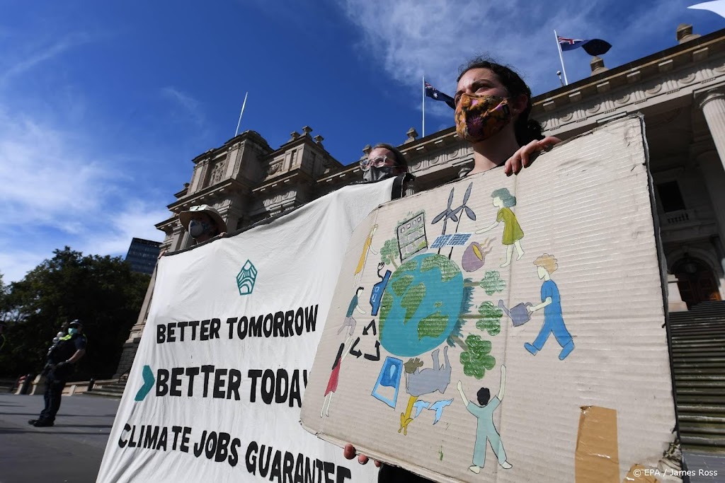 Arrestaties bij klimaatblokkade in Londen