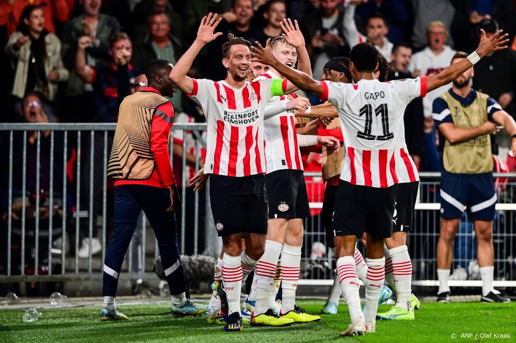 PSV na zege op Arsenal (20) zeker van vervolg in Europa League