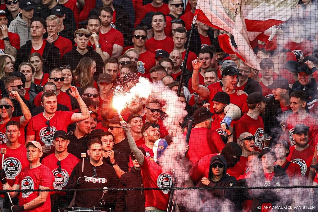 PSV roept fans op zich te gedragen tijdens topper met Ajax