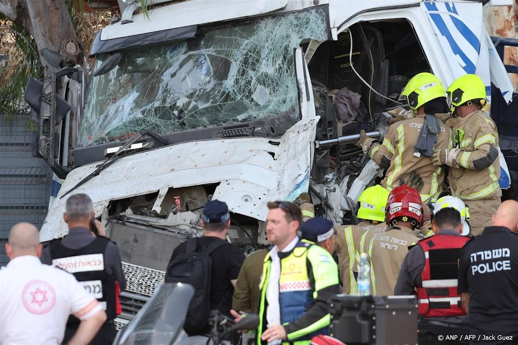 Tientallen gewonden in Israël nadat truck inrijdt op bushalte