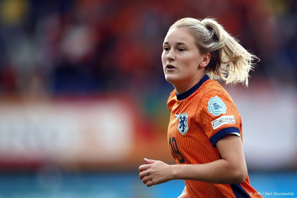 Voetbalster Kaptein mist oefenduel van Oranje met Denemarken