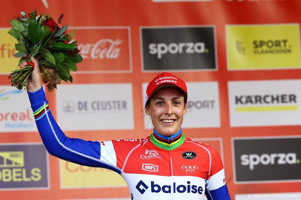 Veldrijdster Brand wint met solo Superprestige Overijse 