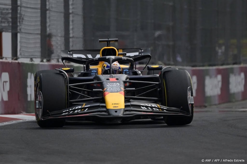 Verstappen krijgt twintig seconden tijdstraf tijdens GP Mexico