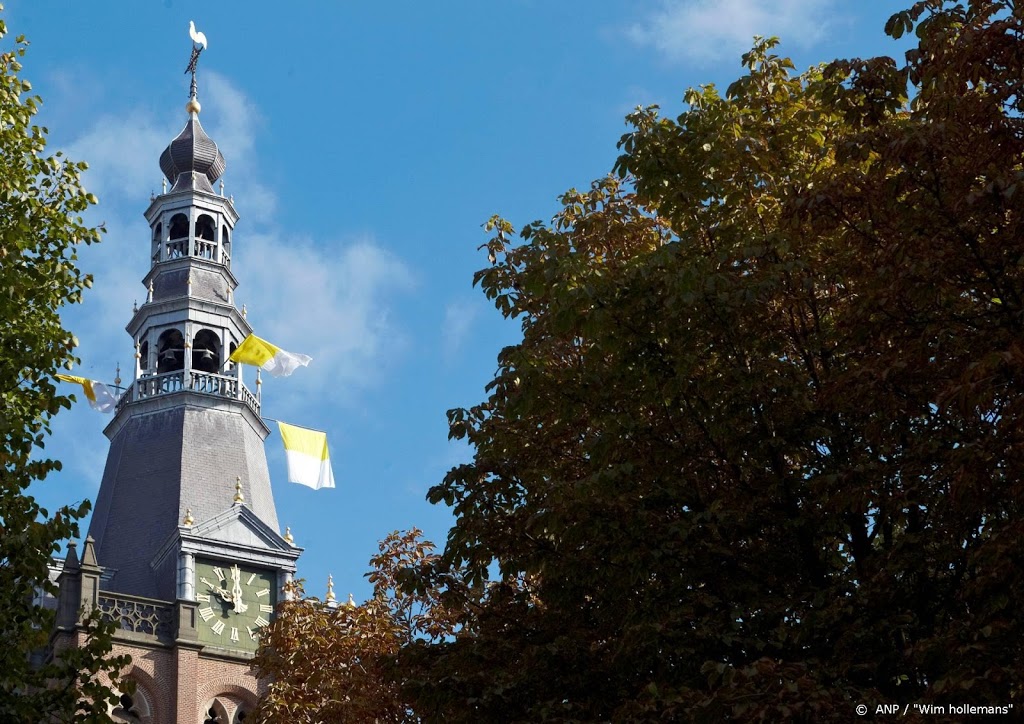 Kerken rood verlicht voor geloofsvrijheid