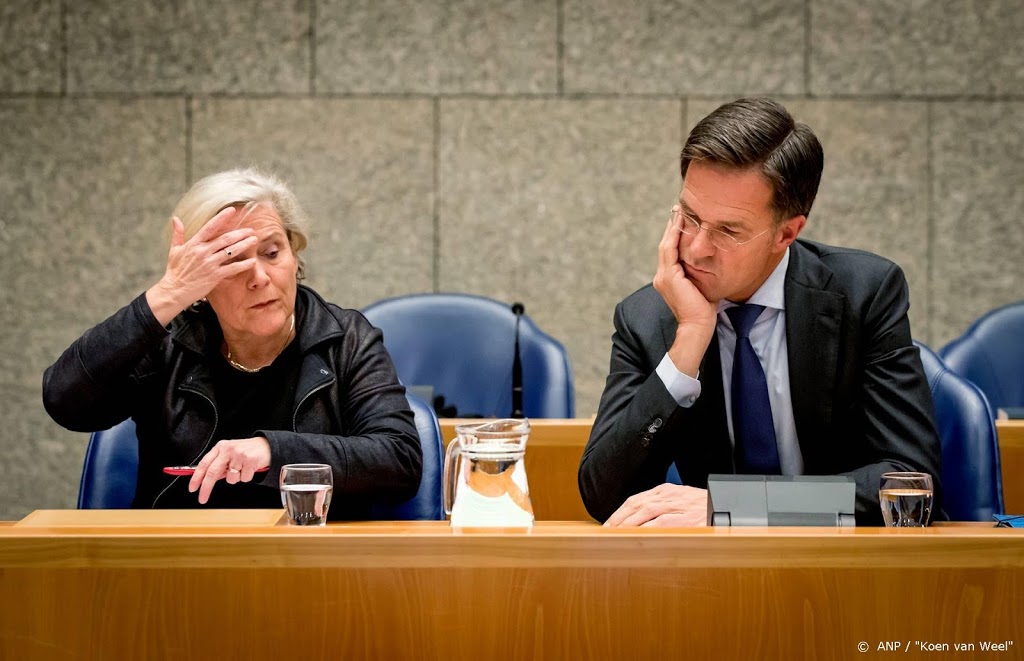 SP en GroenLinks richten pijlen op Rutte