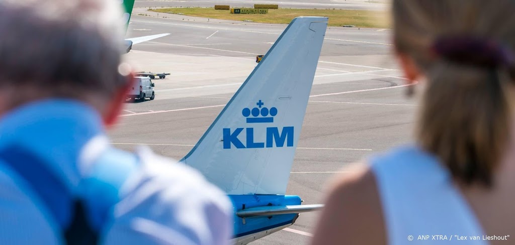 KLM koopt elektrische laad- en losvoertuigen