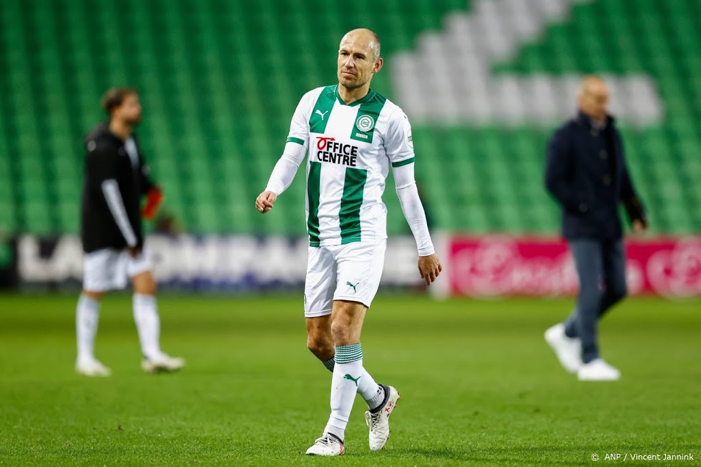 Robben traint weer min of meer mee bij FC Groningen