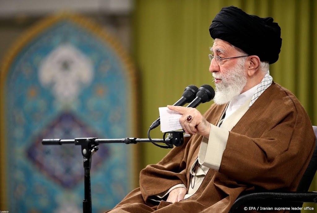 Nicht van Iraanse ayatollah opgepakt na kritiek op regime
