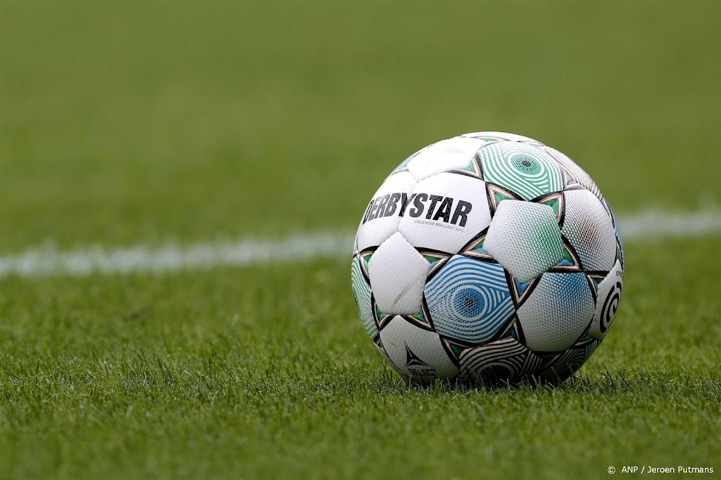 Van der Sande leidt met hattrick grote thuiszege ADO Den Haag in 