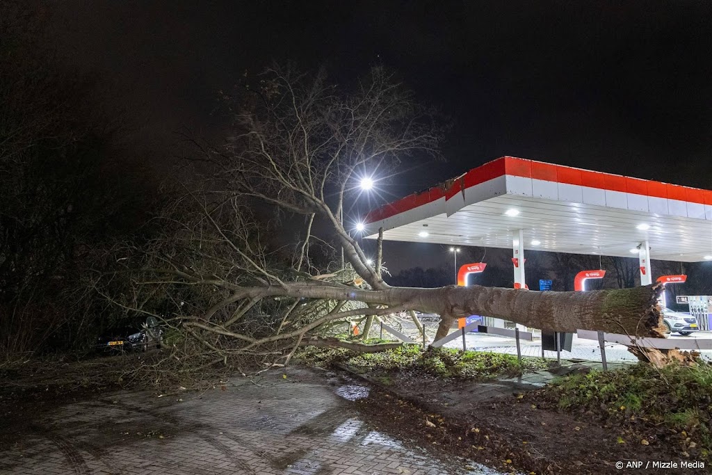 Storm Conall trekt aan tot windkracht 10 op de Wadden