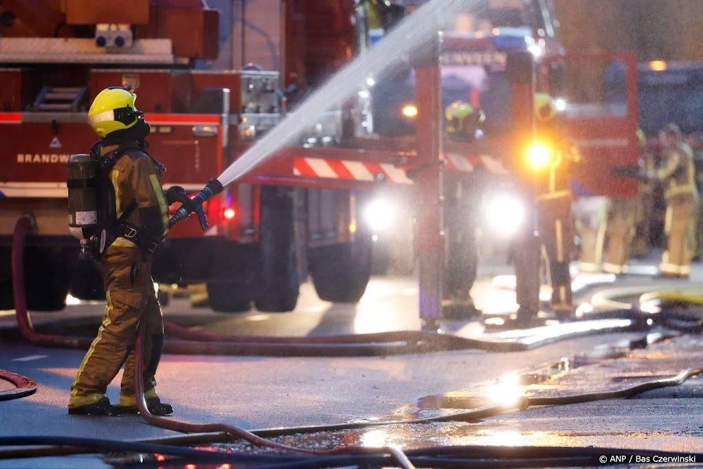 Zeer grote brand in pand in het centrum van Delft
