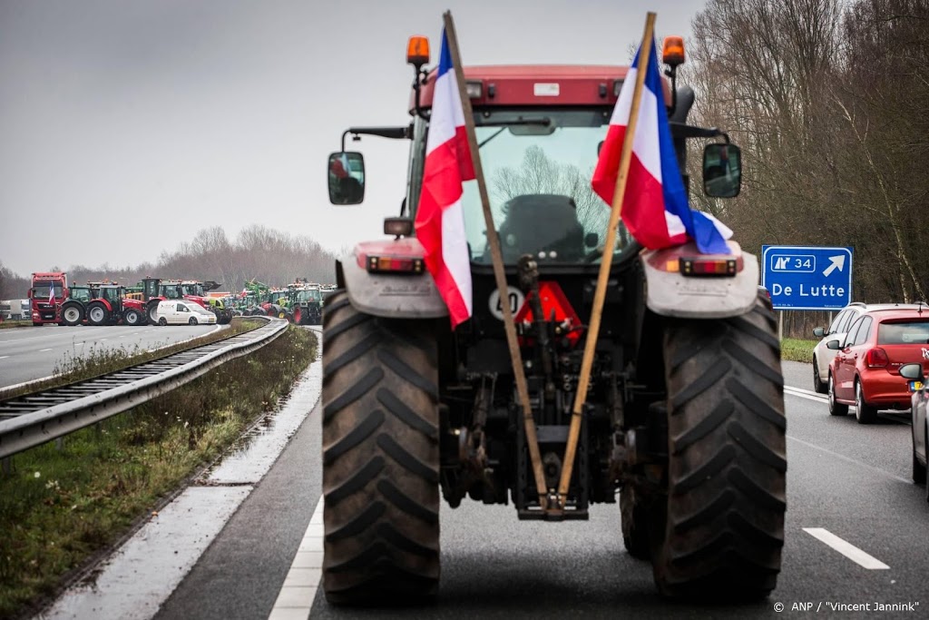 Boeren oneens met lezing OM over trekkers op snelwegen