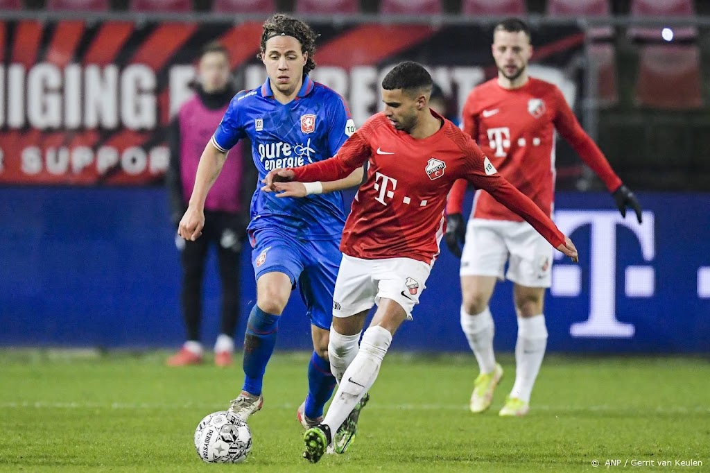 De meeste Eredivisieclubs brengen winterstop door in eigen land