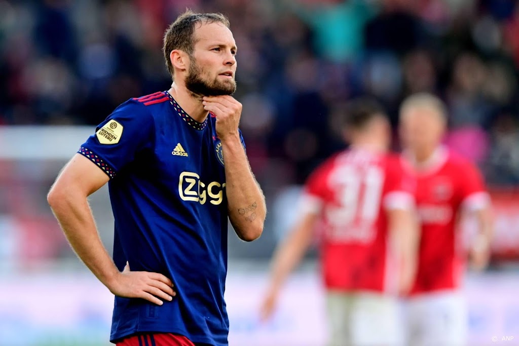 Blind laat contract bij Ajax ontbinden