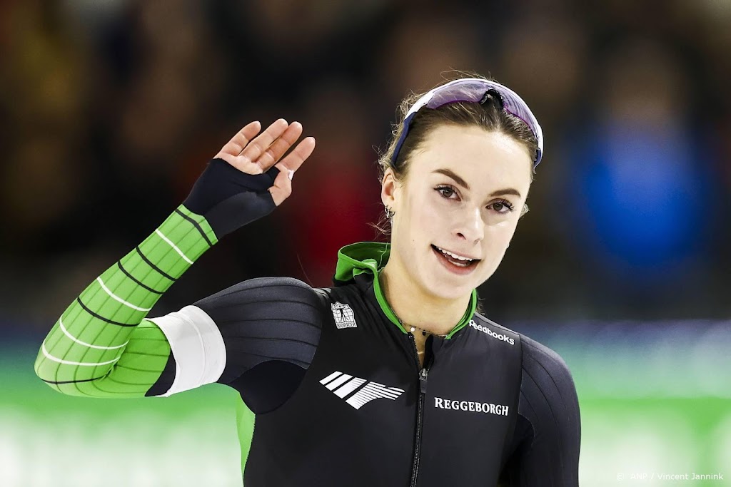 Schaatsster Kok klopt Leerdam op eerste 500 meter op NK sprint 