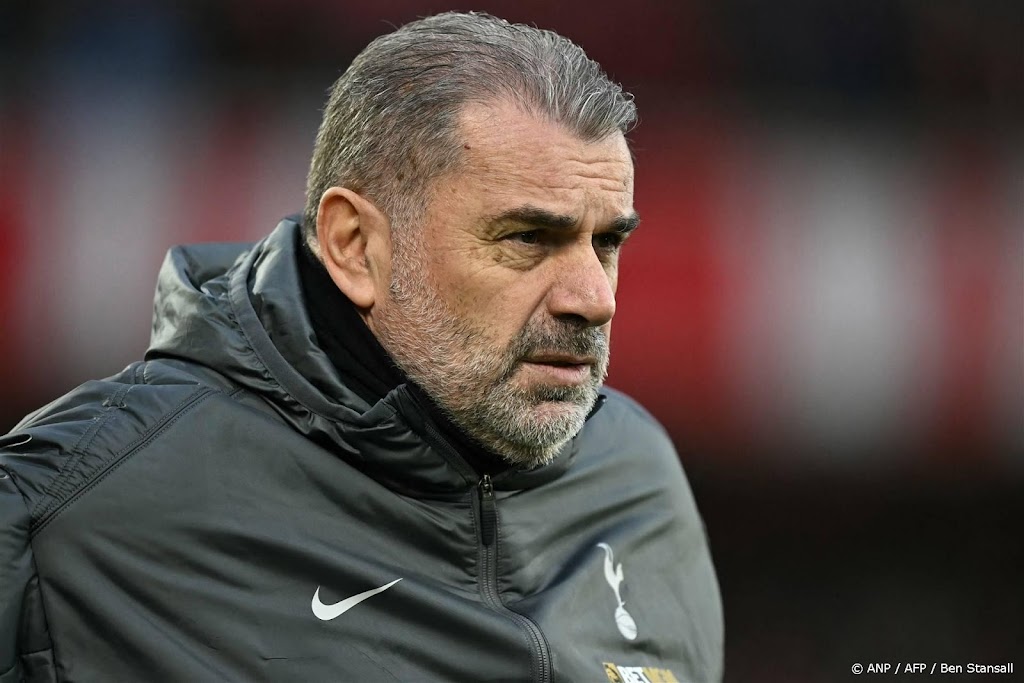 Trainer Postecoglou dringt aan op versterkingen voor Spurs 
