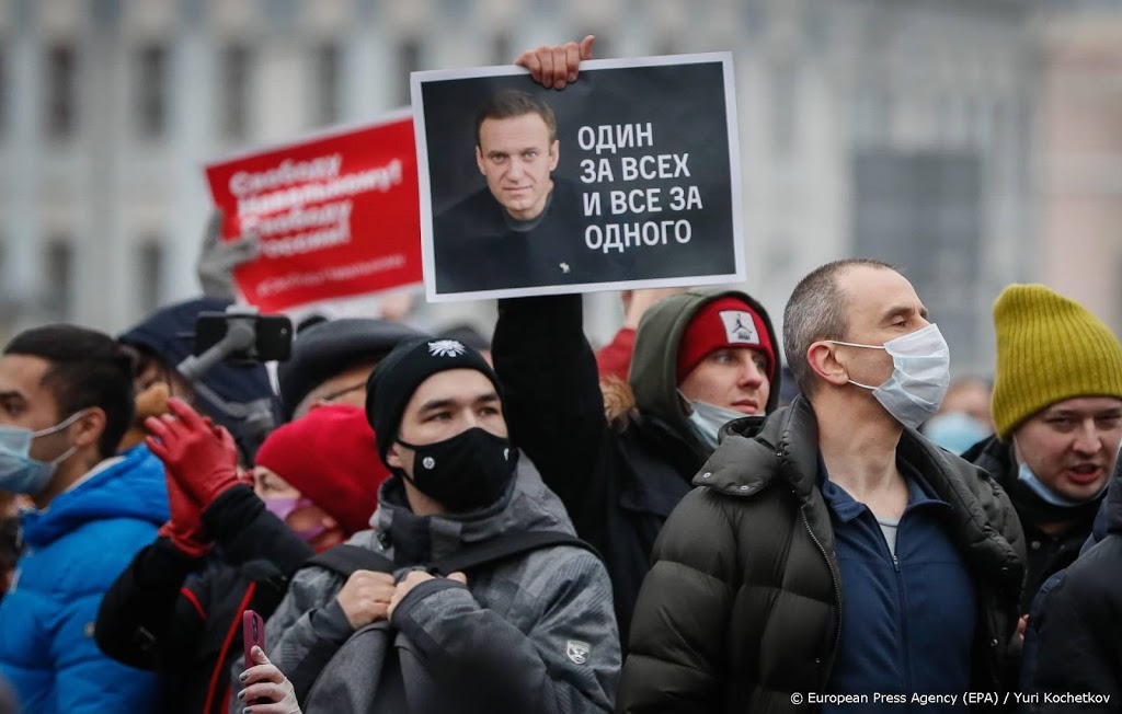 Russische autoriteiten arresteren bondgenoten Navalni