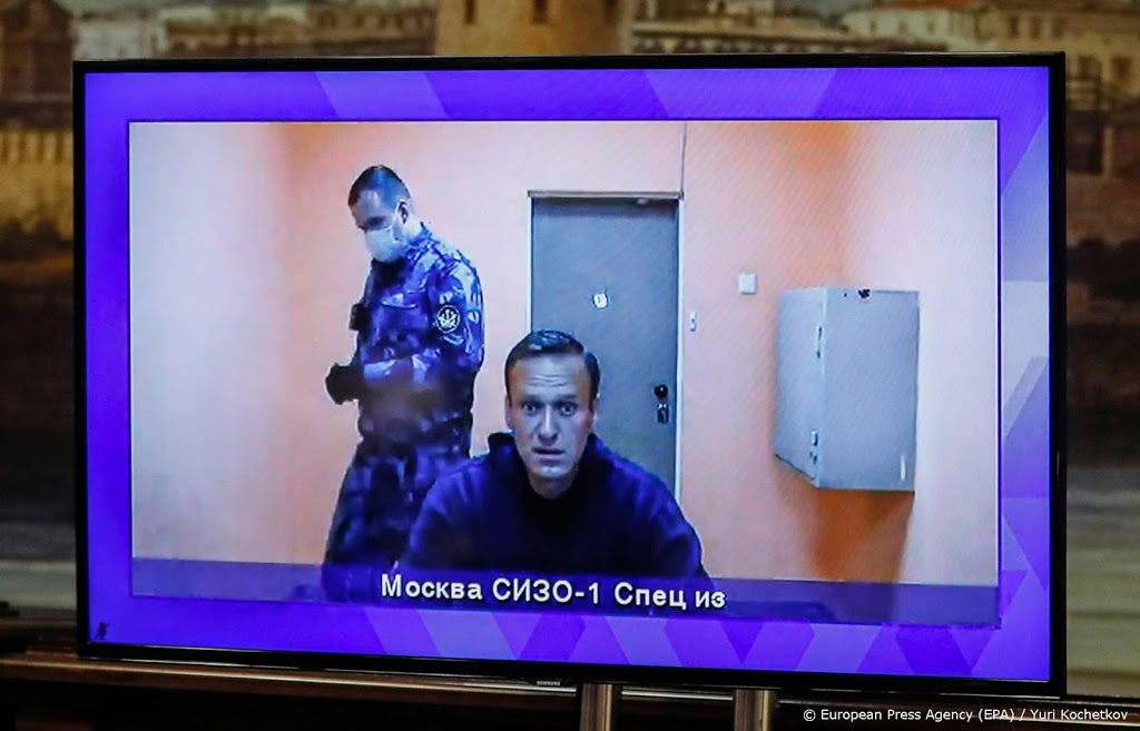 Russische oppositieleider Navalni blijft vastzitten 