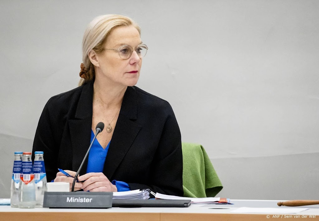 Kaag: nog geen noodzaak tot bezuinigen om 'tegenvaller' EU-fonds