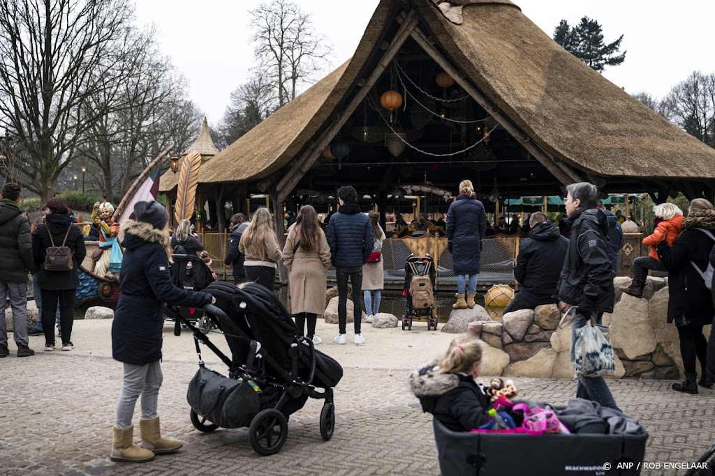 Rechtbank: Efteling moet zich houden aan maximum aantal bezoekers