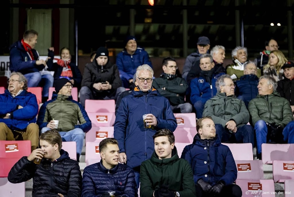 TOP Oss en FC Den Bosch spelen als eerste profclubs voor fans