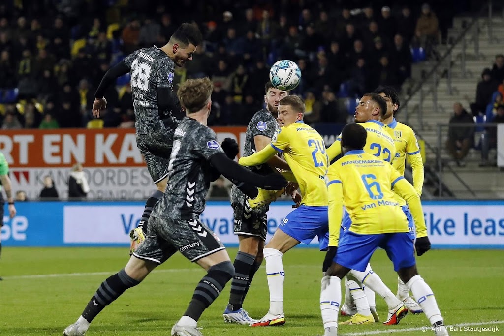 RKC Waalwijk wint tegen FC Emmen voor het eerst in 2023