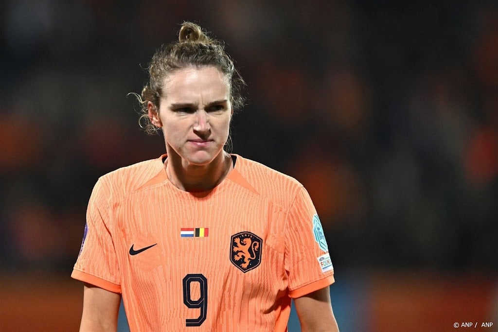 Herstelde Miedema scoort na ruim een jaar weer voor Arsenal