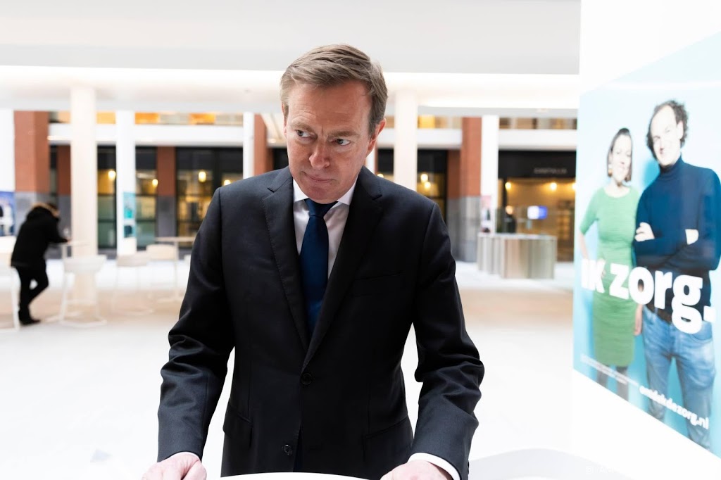 Minister Bruins: zijn alert maar Nederland gaat niet op slot