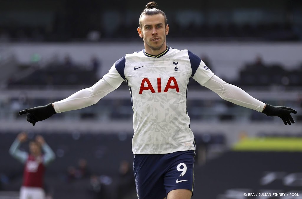 Uitblinker Bale helpt Spurs aan zege op Burnley